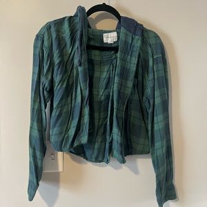 American Eagle cropped flannel